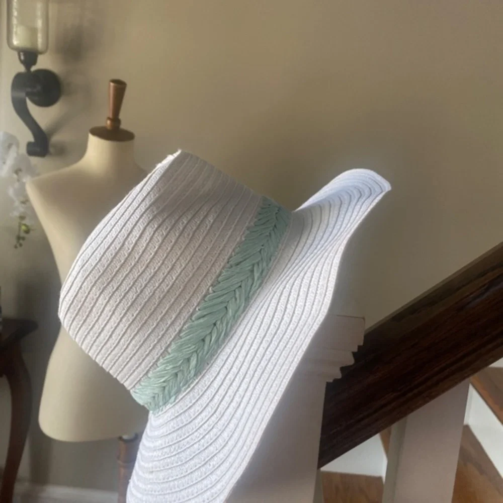 Anthropologie White Raffia Trimmed Rancher Hat